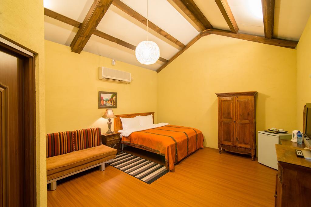 Monet Garden Coffee Farm Apartment Chinan Room photo